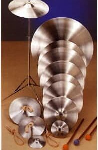 PLATO 45 CM. METAL BLANCO